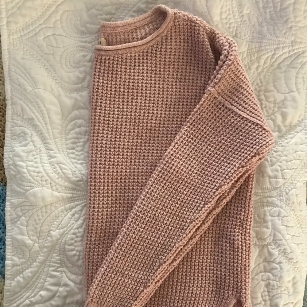 Hollister - Beautiful Waffle Knit Pink Sweater - Size M